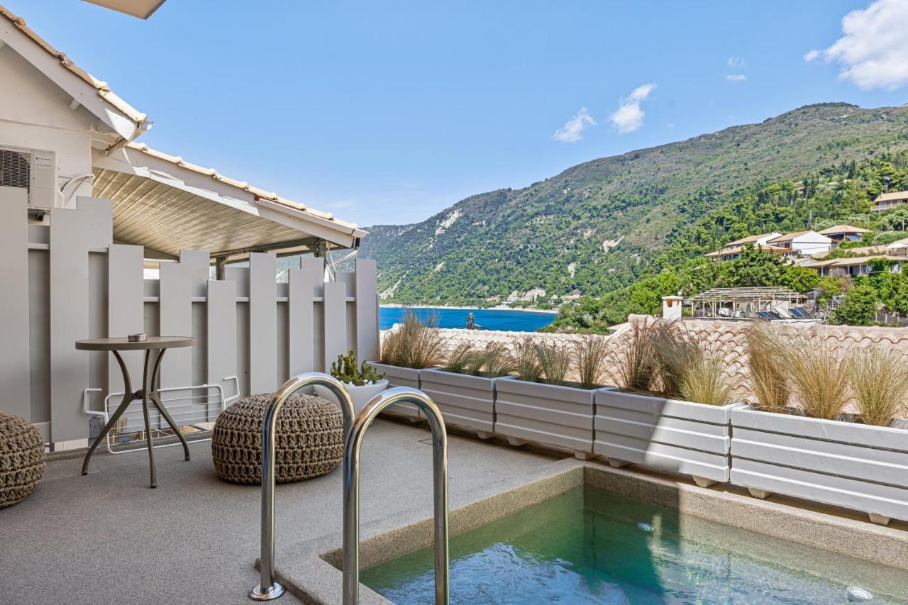 Tellion Suites Áyios Nikítas Exterior photo